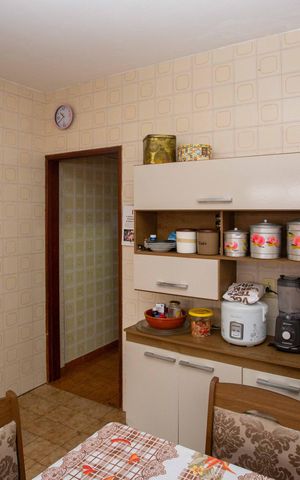 Casa à venda com 280m², 4 quartos e 3 vagasCozinha