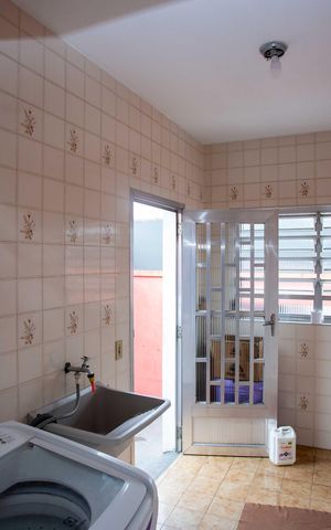 Casa à venda com 280m², 4 quartos e 3 vagasÁrea de Serviço
