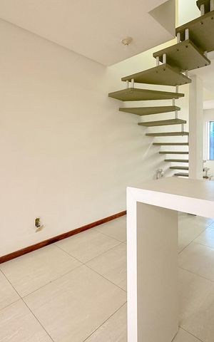 Casa para alugar com 68m², 2 quartos e 2 vagasSala/Cozinha