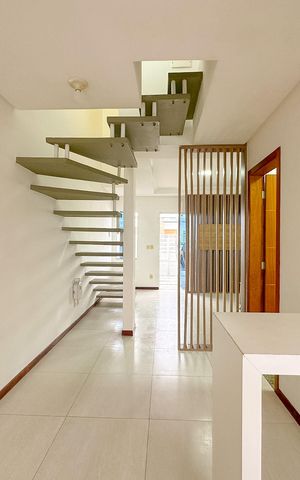 Casa para alugar com 68m², 2 quartos e 2 vagasSala/Cozinha