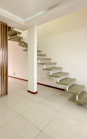 Casa para alugar com 68m², 2 quartos e 2 vagasSala de TV