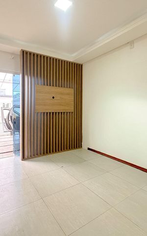 Casa para alugar com 68m², 2 quartos e 2 vagasSala de TV