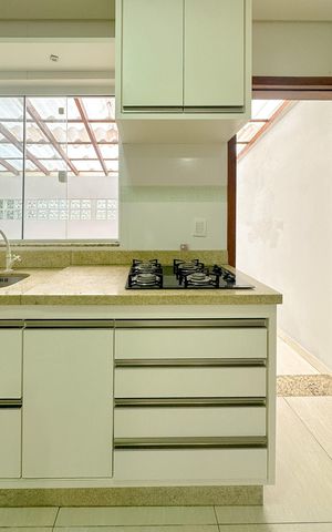Casa para alugar com 68m², 2 quartos e 2 vagasCozinha