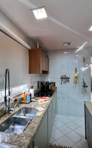 Casa de condomínio à venda com 163m², 3 quartos e 3 vagas Casa de condomínio à venda com 163m², 3 quartos e 3 vagasCozinha