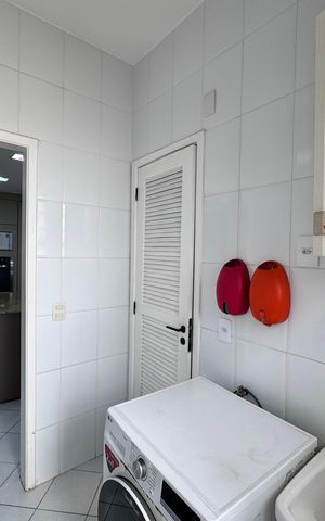 Casa de condomínio à venda com 163m², 3 quartos e 3 vagas Casa de condomínio à venda com 163m², 3 quartos e 3 vagasÁrea de Serviço - Banheiro
