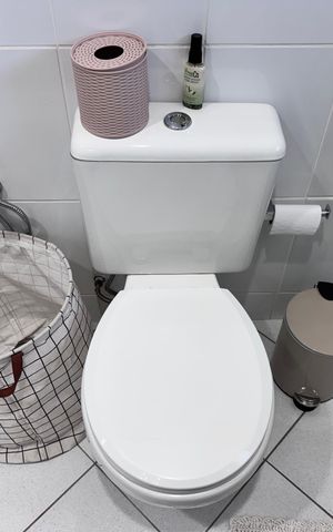 Casa de condomínio à venda com 163m², 3 quartos e 3 vagas Casa de condomínio à venda com 163m², 3 quartos e 3 vagasSuíte 1 - Banheiro