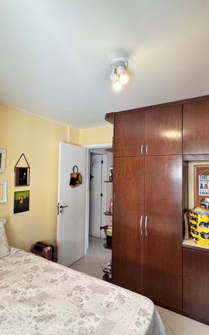 Casa de condomínio à venda com 163m², 3 quartos e 3 vagas Casa de condomínio à venda com 163m², 3 quartos e 3 vagasQuarto