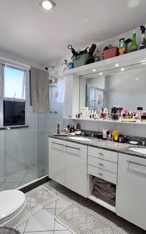 Casa de condomínio à venda com 163m², 3 quartos e 3 vagas Casa de condomínio à venda com 163m², 3 quartos e 3 vagasSuíte 1 - Banheiro