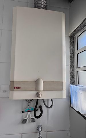 Casa de condomínio à venda com 163m², 3 quartos e 3 vagas Casa de condomínio à venda com 163m², 3 quartos e 3 vagasÁrea de Serviço - Banheiro