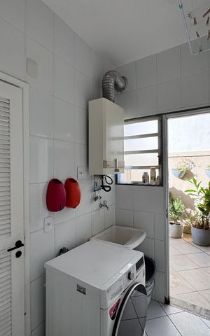 Casa de condomínio à venda com 163m², 3 quartos e 3 vagas Casa de condomínio à venda com 163m², 3 quartos e 3 vagasÁrea de Serviço