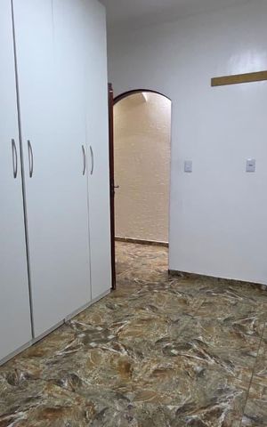 Casa para alugar com 156m², 3 quartos e 2 vagas Casa para alugar com 156m², 3 quartos e 2 vagasSuite 2