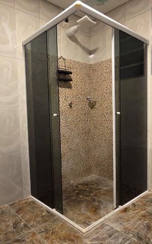 Casa para alugar com 156m², 3 quartos e 2 vagas Casa para alugar com 156m², 3 quartos e 2 vagasBanheiro Suite 3