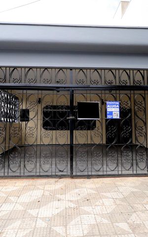 Casa para alugar com 200m², 2 quartos e 3 vagasFachada