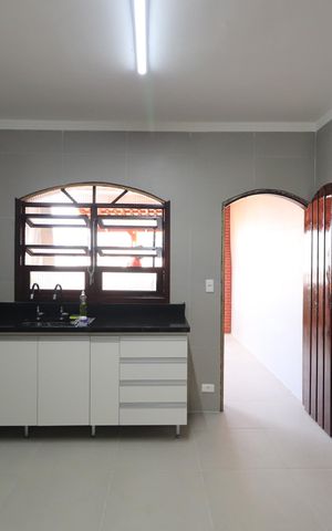 Casa para alugar com 200m², 2 quartos e 3 vagasCozinha