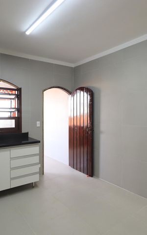 Casa para alugar com 200m², 2 quartos e 3 vagasCozinha