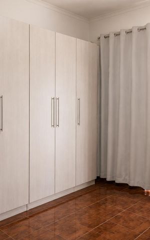 Casa à venda com 180m², 3 quartos e 2 vagasQuarto