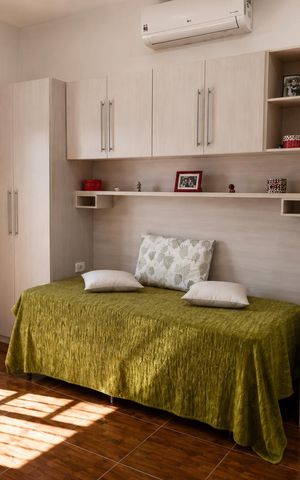 Casa à venda com 180m², 3 quartos e 2 vagasQuarto