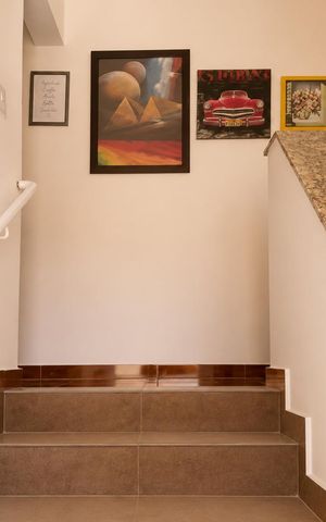 Casa à venda com 180m², 3 quartos e 2 vagasCorredor