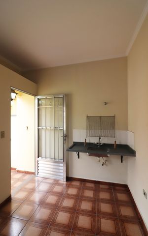 Casa à venda com 206m², 3 quartos e 2 vagasQuarto de Serviço