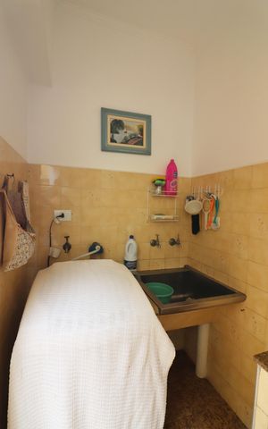 Casa à venda com 206m², 3 quartos e 2 vagasÁrea de Serviço