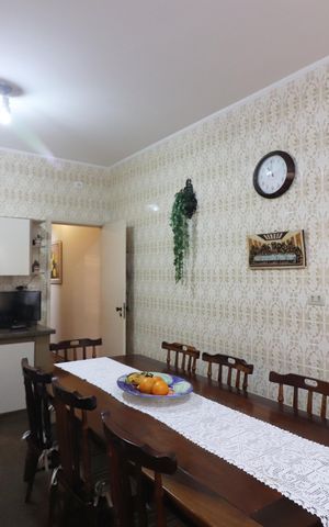 Casa à venda com 206m², 3 quartos e 2 vagasCozinha 
