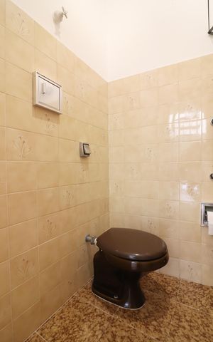 Casa à venda com 206m², 3 quartos e 2 vagasLavabo 2