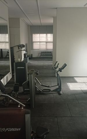 Apartamento à venda com 168m², 3 quartos e 2 vagas Apartamento à venda com 168m², 3 quartos e 2 vagasAcademia