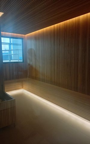 Apartamento à venda com 168m², 3 quartos e 2 vagas Apartamento à venda com 168m², 3 quartos e 2 vagasSaúna