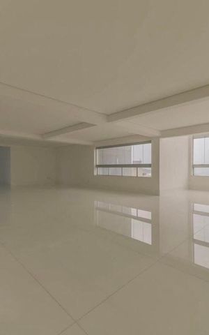 Apartamento à venda com 260m², 4 quartos e 4 vagas Apartamento à venda com 260m², 4 quartos e 4 vagasSala