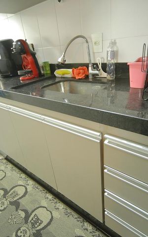 Apartamento à venda com 52m², 2 quartos e 1 vagaCozinha 