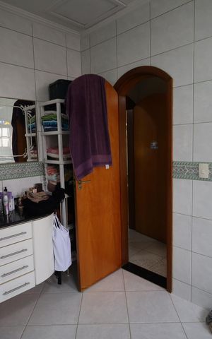 Casa para alugar com 409m², 4 quartos e 4 vagasBanheiro da Suíte 1