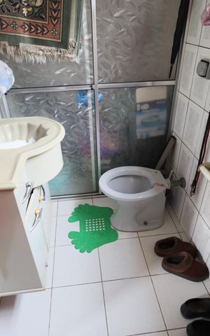 Casa para alugar com 409m², 4 quartos e 4 vagasBanheiro de serviço