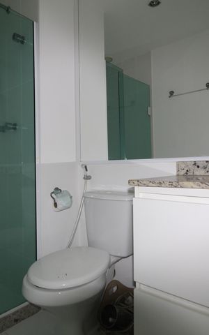 Apartamento à venda com 65m², 2 quartos e 1 vagaBanheiro Social