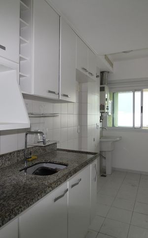 Apartamento à venda com 65m², 2 quartos e 1 vagaCozinha e Área de Serviço