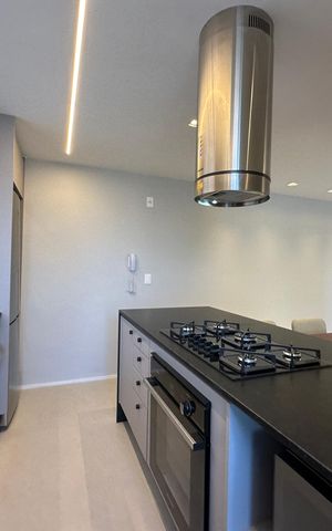 Apartamento para alugar com 84m², 2 quartos e 2 vagas Apartamento para alugar com 84m², 2 quartos e 2 vagasCozinha