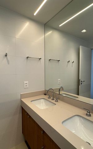 Apartamento para alugar com 84m², 2 quartos e 2 vagas Apartamento para alugar com 84m², 2 quartos e 2 vagasBanheiro da Suíte 1