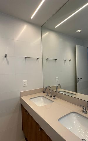 Apartamento para alugar com 84m², 2 quartos e 2 vagas Apartamento para alugar com 84m², 2 quartos e 2 vagasBanheiro da Suíte 1