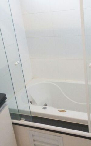 Apartamento para alugar com 76m², 2 quartos e 2 vagas Apartamento para alugar com 76m², 2 quartos e 2 vagasBanheiro