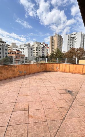 Casa à venda com 120m², 3 quartos e 2 vagas