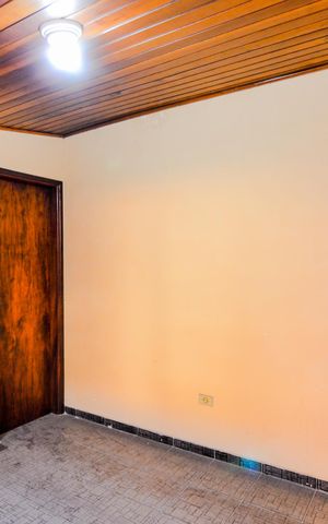 Casa à venda com 389m², 4 quartos e 4 vagasEdícula