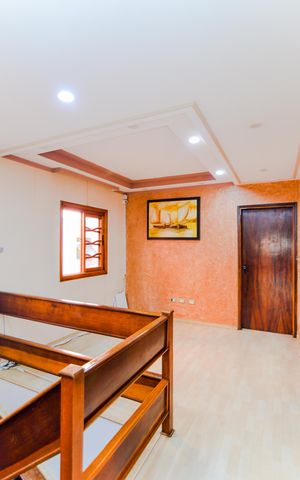 Casa à venda com 389m², 4 quartos e 4 vagasAntessala