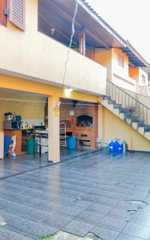Casa à venda com 389m², 4 quartos e 4 vagasQuintal