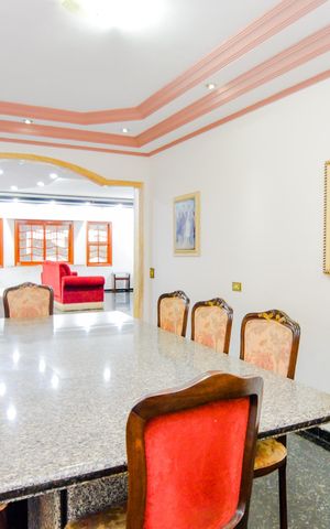 Casa à venda com 389m², 4 quartos e 4 vagasSala de Jantar