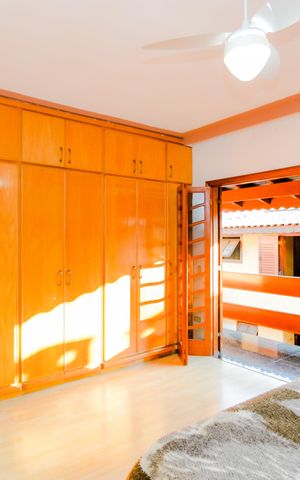 Casa à venda com 389m², 4 quartos e 4 vagasSuíte 1