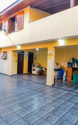 Casa à venda com 389m², 4 quartos e 4 vagasQuintal