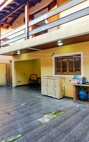 Casa à venda com 389m², 4 quartos e 4 vagasQuintal