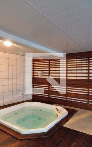 Casa à venda com 106m², 3 quartos e 2 vagas Casa à venda com 106m², 3 quartos e 2 vagasSpa
