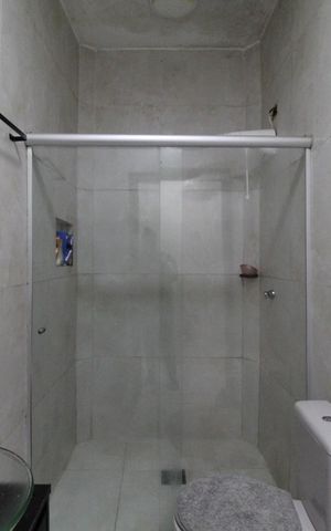 Casa à venda com 123m², 2 quartos e 3 vagas Casa à venda com 123m², 2 quartos e 3 vagasBanheiro