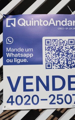 Casa à venda com 198m², 3 quartos e 2 vagasPlaca