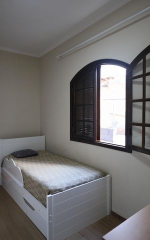Casa à venda com 198m², 3 quartos e 2 vagasQuarto 3